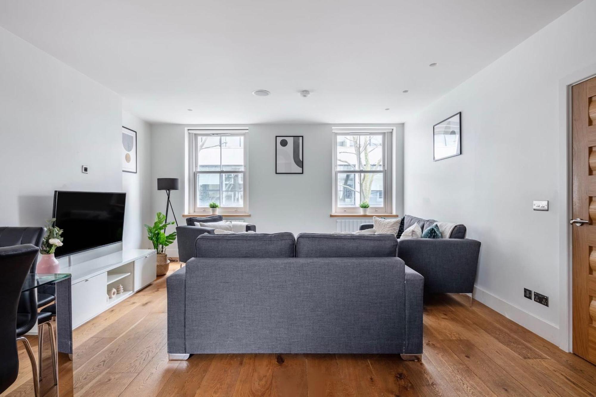 לונדון 2Br In Soho - Charlotte Street - Cityapartmentstay מראה חיצוני תמונה