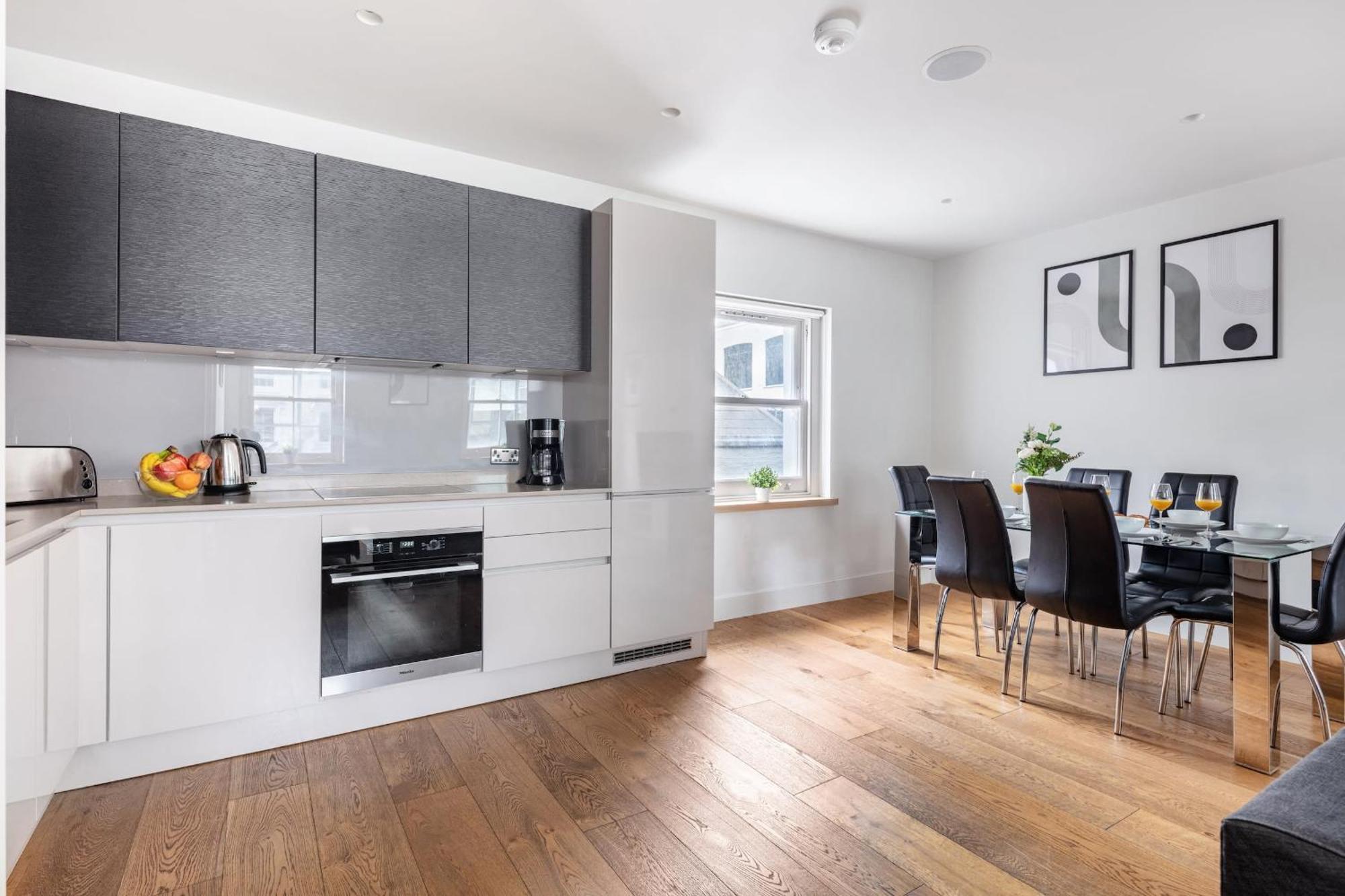 לונדון 2Br In Soho - Charlotte Street - Cityapartmentstay מראה חיצוני תמונה
